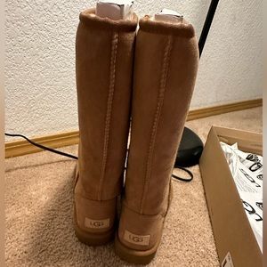 Women’s size 9 chestnut classic tall 2